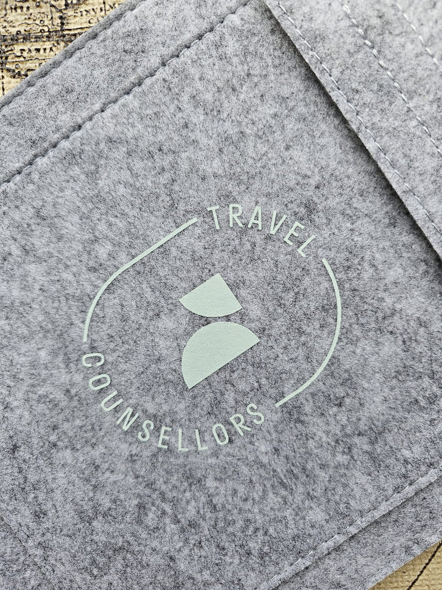 Double Pocket Light Grey with Oval Logo in Light Amazon