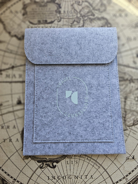 Double Pocket Light Grey with Oval Logo in Light Amazon