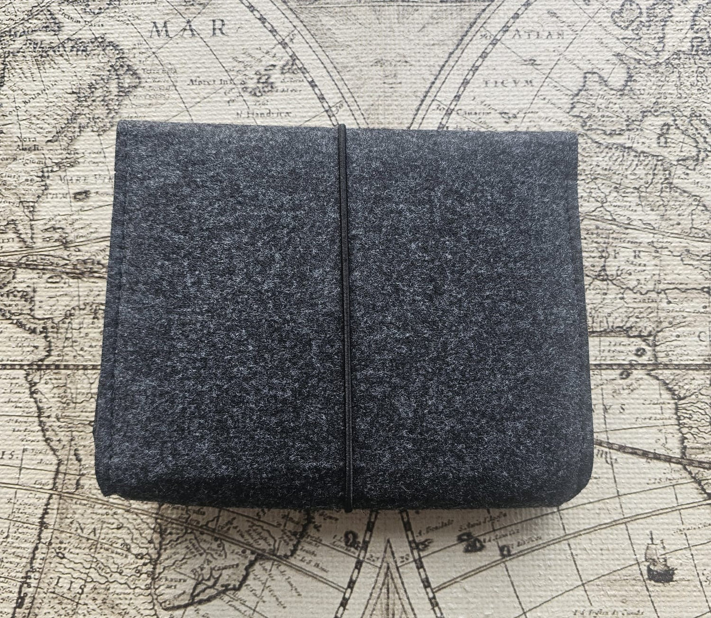 Felt Tech Storage Case Charcoal (Single Pocket with Elastic Cord Closure) Oval Logo