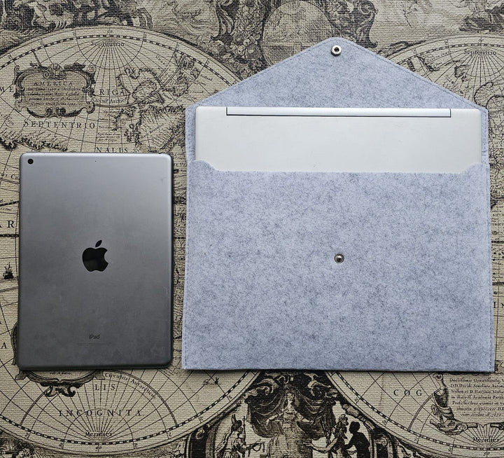 Light Grey Felt Wallet for iPad/Tablets/Slim Laptops